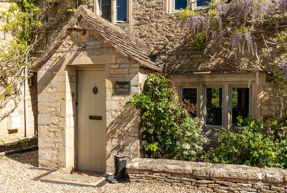 Charming 17th-Century Cottage in Bibury - Bibury, United Kingdom