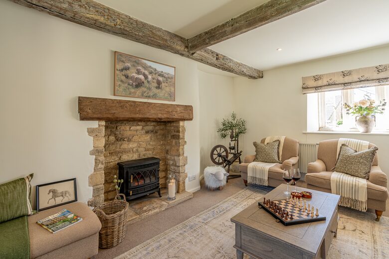 Charming 17th-Century Cottage in Bibury - Bibury, United Kingdom