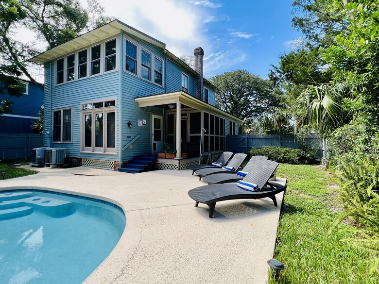 St. Augustine Pool House Near Historic District - St. Augustine, Florida