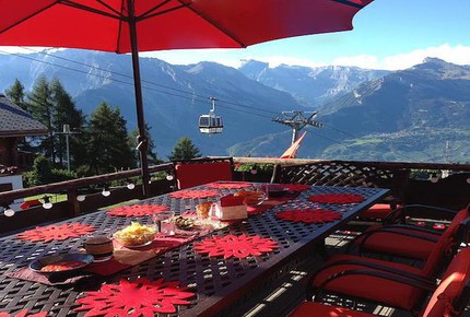 Chalet Lisa | Ski-in / Ski-out traditional Swiss chalet - Haute Nendaz, Switzerland