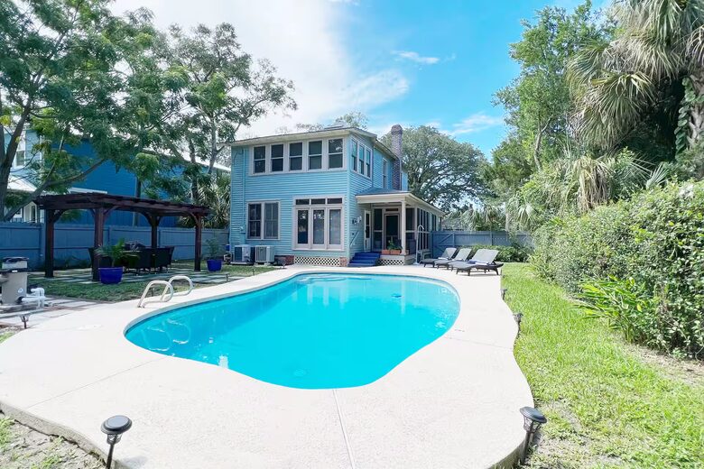 St. Augustine Pool House Near Historic District - St. Augustine, Florida