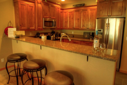 Riverside Ski and Fly Fishing Beaver Creek/Avon Luxury Condo - Avon, Colorado