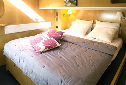 TradeWinds 62ft 4 Cabin Crewed Catamaran Flagship Class - St. Martin Sailing Vacation - Marigot, Netherlands Antilles
