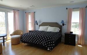 Seaview Avenue Beachfront Estate - Barnstable, Massachusetts