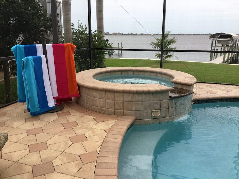 Yacht Club Gem - Cape Coral, Florida