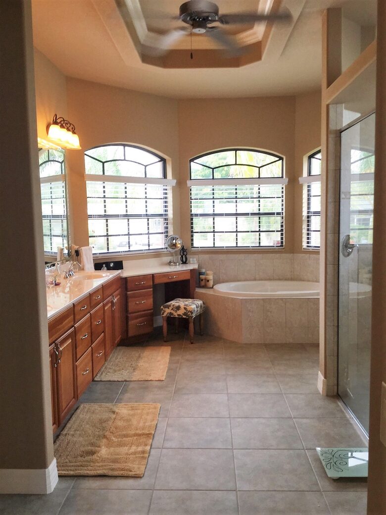 Yacht Club Gem - Cape Coral, Florida