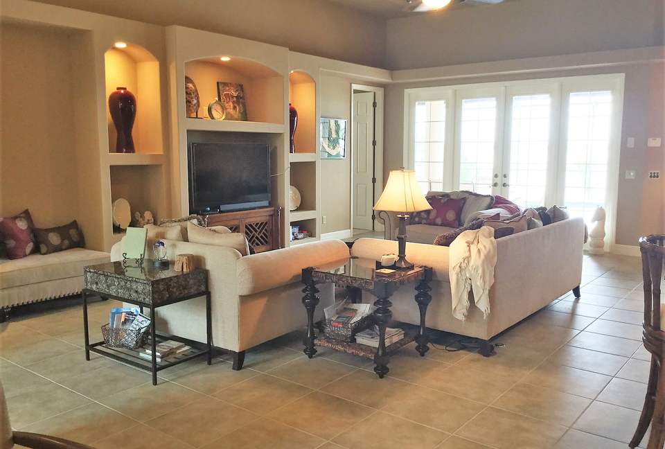 Yacht Club Gem - Cape Coral, Florida