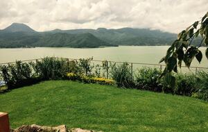 La Peña Rock House - Valle de Bravo, Mexico