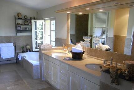 Mid-Week 3 Night stay at The Sisi Suite at Bastide St. Mathieu - Grasse, France
