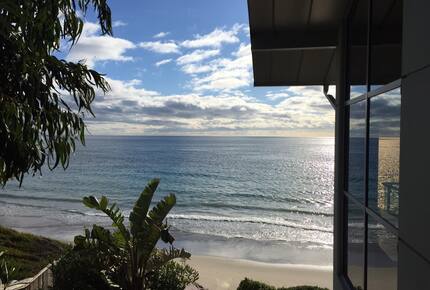 Stunning Beachfront House on Magnificent West Malibu Cove - Malibu, California