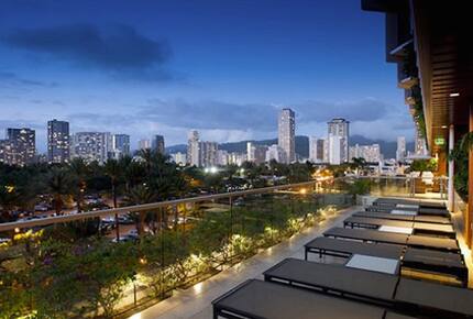 Studio at Trump Waikiki Experience - Honolulu, Hawaii