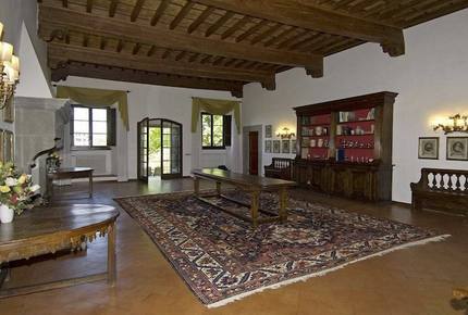 Historic Elegant Villa in a Vineyard near Florence