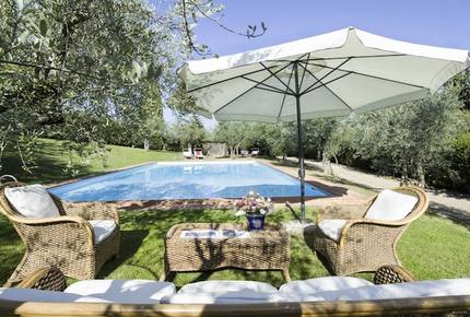 Historic Elegant Villa in a Vineyard near Florence - Impruneta, Italy