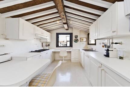 Residenza San Marco 1 - Stylish 3-bed apartment in central Venice with amazing views - Venice, Italy