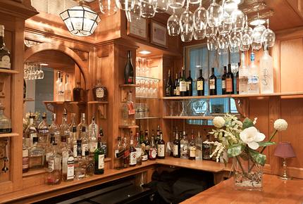 Alexander Suite in Historic Kent Manor Inn - Stevensville, Kent Island, Maryland