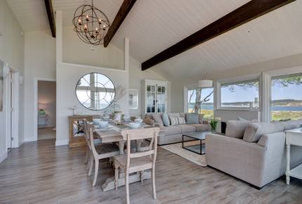 Heron Point Cottage