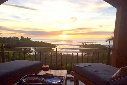 Langosta Beach Surf Retreat