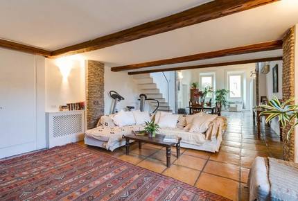 The Historic Nobleman's Loft - Rome, Italy