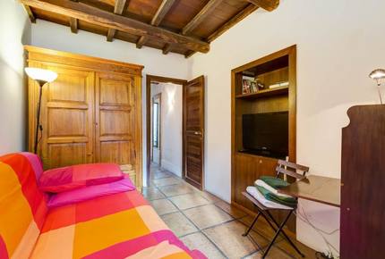 The Historic Nobleman's Loft - Rome, Italy