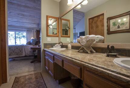 Snowcreek Retreat - Mammoth Lakes, California