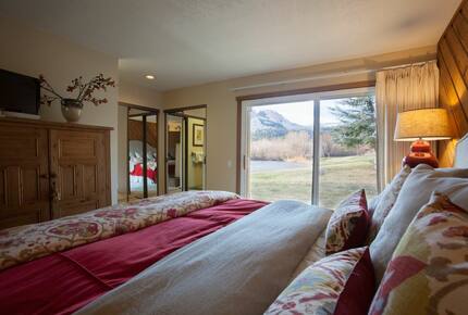 Snowcreek Retreat - Mammoth Lakes, California