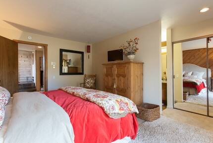 Snowcreek Retreat - Mammoth Lakes, California