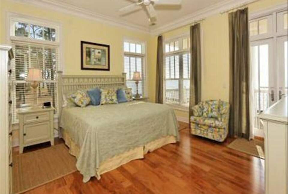 Second Bedroom Suite-King