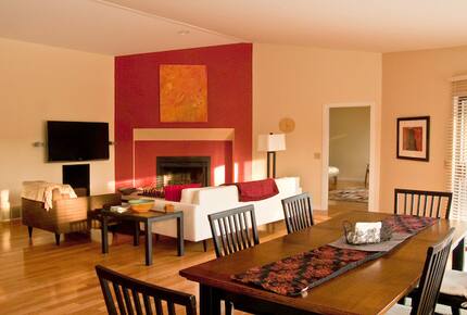 Contemporary Berkshires Retreat