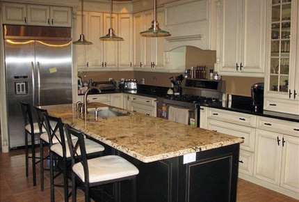 Luxury Home on the Sunny Shores of Lake Erie