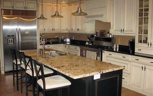 Luxury Home on the Sunny Shores of Lake Erie - PORT COLBORNE, Canada