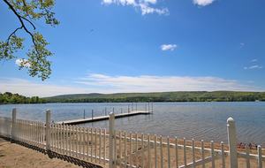 Contemporary Berkshires Retreat - Stockbridge, Massachusetts