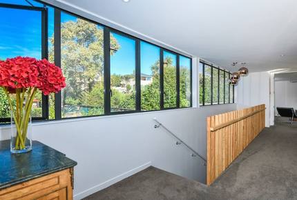Westmere Honey - Auckland, New Zealand
