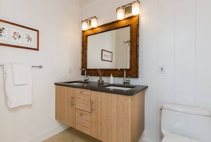 Direct Oceanfront Kauai North Shore. 4 bed/4 bath A/C - Princeville, Hawaii