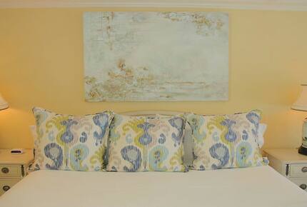 Luxury Cayman Club Beach Condo - Grand Cayman, Cayman Islands