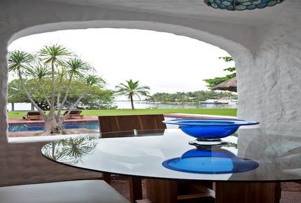 Villa Alux, waterfront pool mansion in Zona Hotelera - Cancun, Mexico