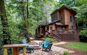 Creek Front Mountain Retreat - Hayesville, North Carolina