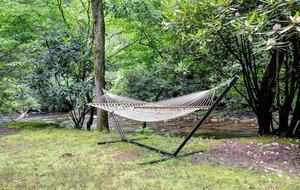 Creek Front Mountain Retreat - Hayesville, North Carolina