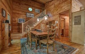 Creek Front Mountain Retreat - Hayesville, North Carolina