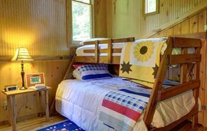 Creek Front Mountain Retreat - Hayesville, North Carolina