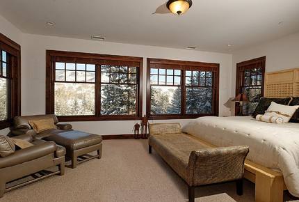 Luxury Family Home on the Roaring Fork River - Aspen, Colorado