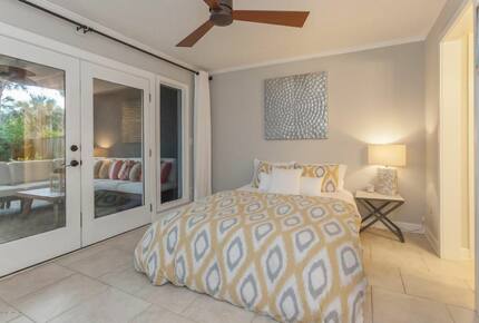 Contemporary Beach House Close to the Beach - Neptune Beach, Florida