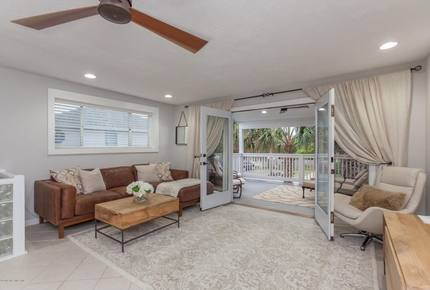 Contemporary Beach House Close to the Beach - Neptune Beach, Florida
