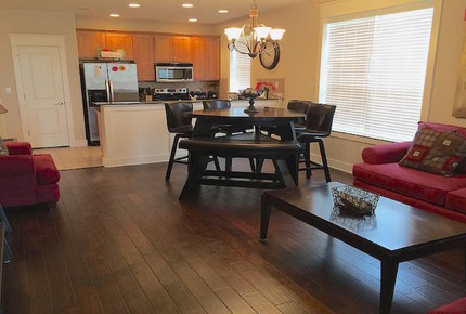 Lake Travis Villa - Hollows Resort