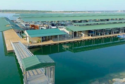 Lake Travis Villa - Hollows Resort - Jonestown, Texas