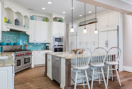 The Veranda- Upscale, Private Gulf Front Beach Home - Gulf Shores, Alabama