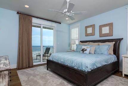 The Veranda- Upscale, Private Gulf Front Beach Home - Gulf Shores, Alabama