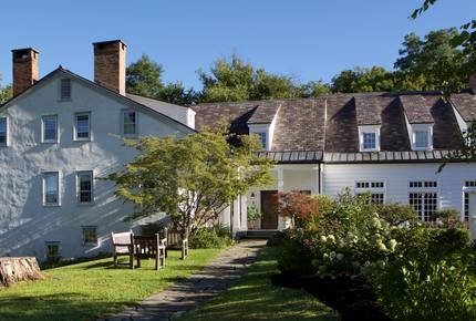 Hendricks House -- Classic Upstate NY Country Estate - Staatsburg, New York