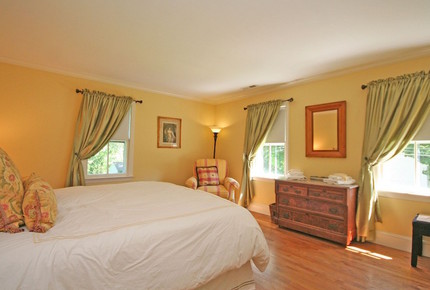 Elegant Country Estate - Newtown, Connecticut