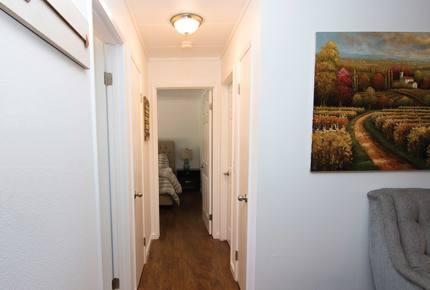 Enriquez Vineyard Cottage - Forestville, California