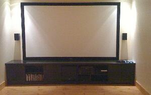 Huge forested riverfront property. 3 minutes to skiing. - Mont Tremblant, Canada